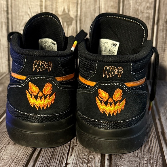New Balance 417 Franky Villani Halloween Sneakers - Picture 3 of 8